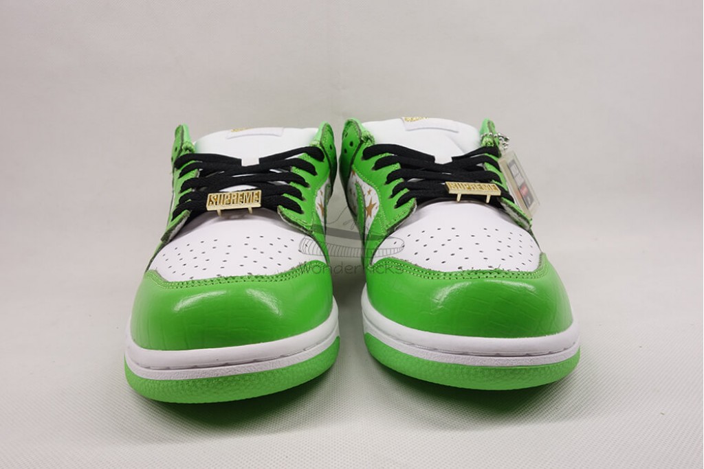 sb dunk low S*p*e stars mean green