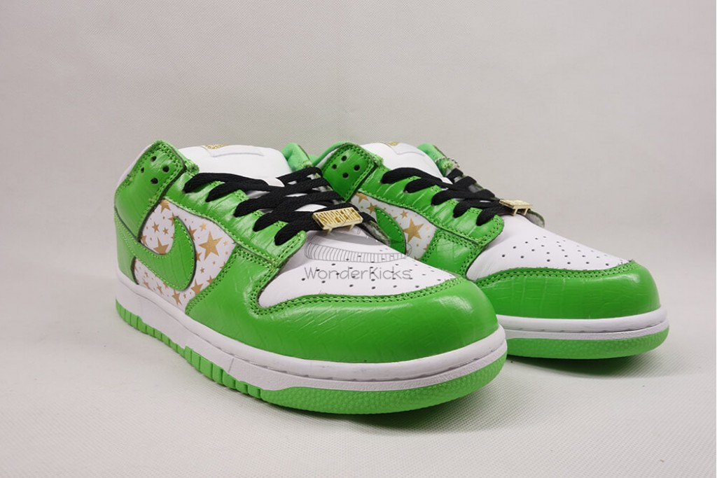 sb dunk low S*p*e stars mean green